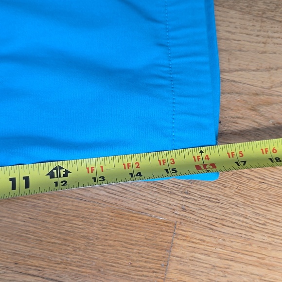 ST. JOHN'S BAY BRAND WOMEN'S PETITE TURQUOISE CAPRIS SIZE 12P - Picture 12 of 15